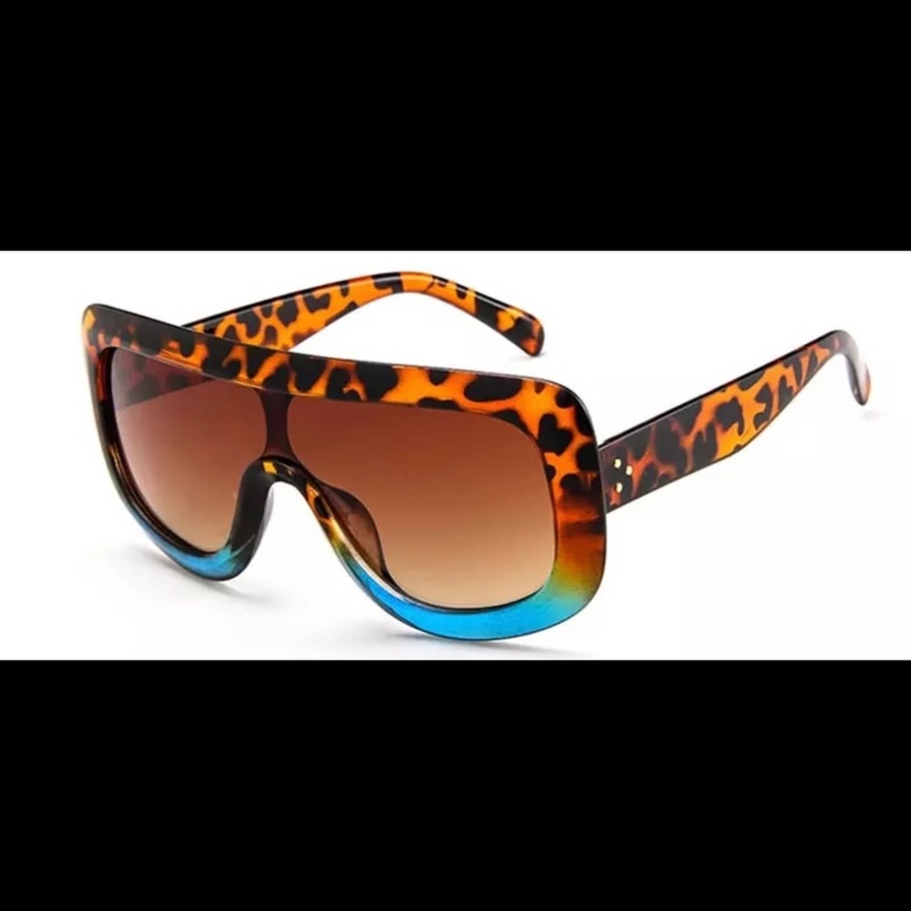 Oversized sunglasses